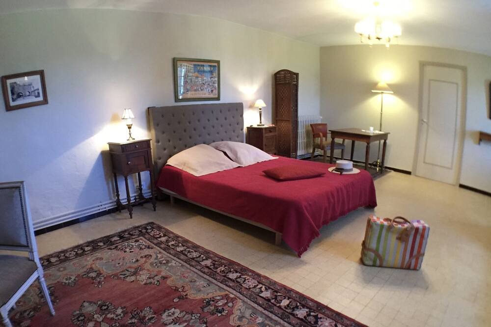 Photo of Bedroom in Sisteron