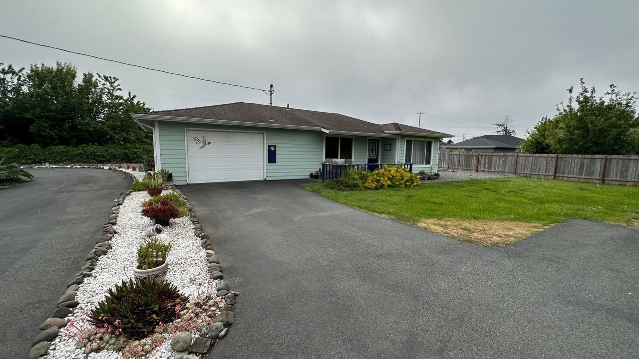 Photo of Outdoor in Crescent City North