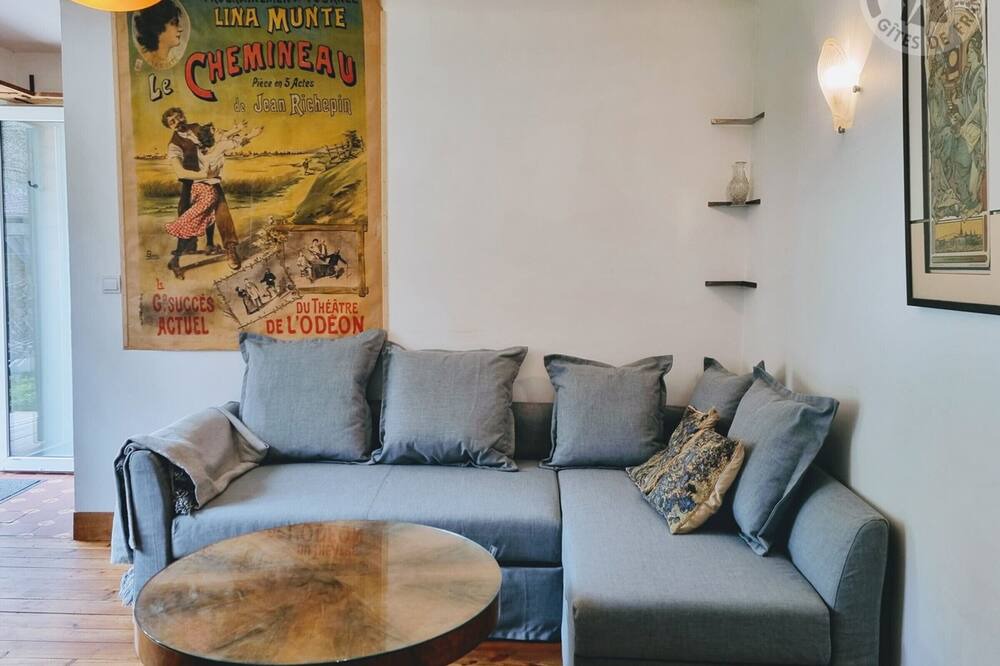 Photo of Livingroom in Vaureal