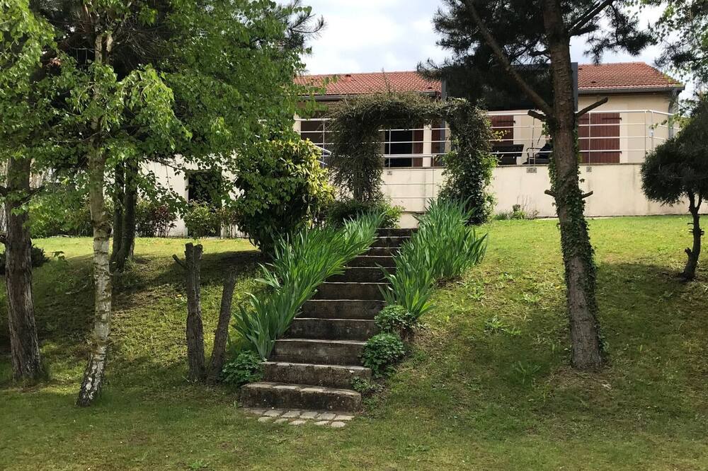 Photo of Outdoor in Lupcourt