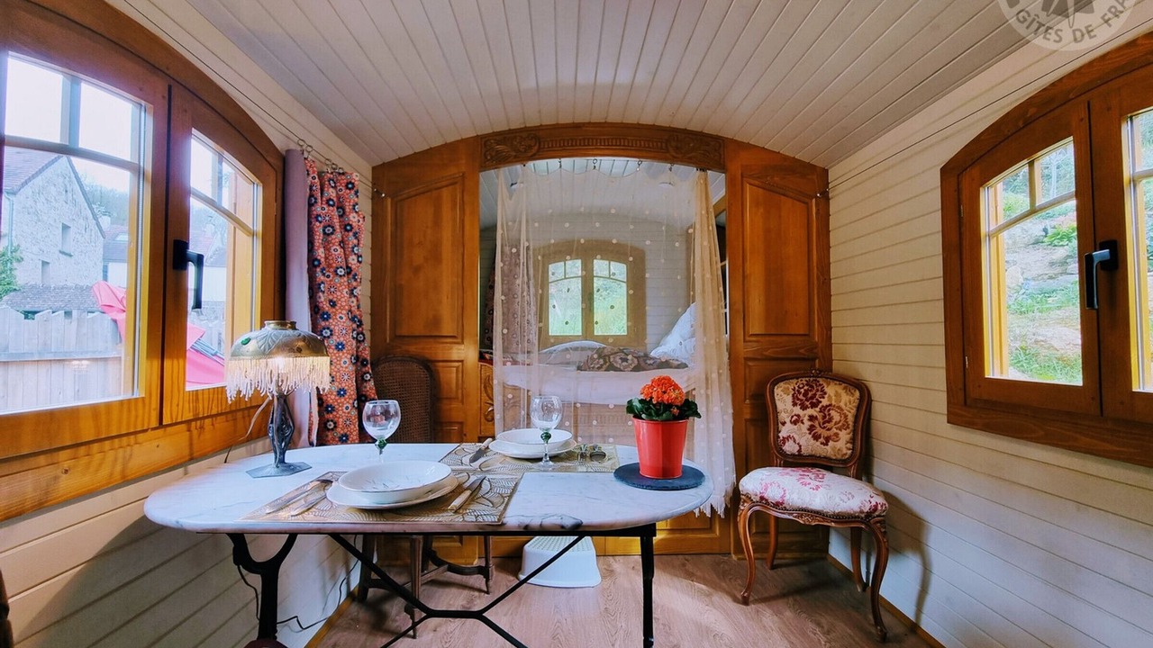 Photo of Others in Vaureal