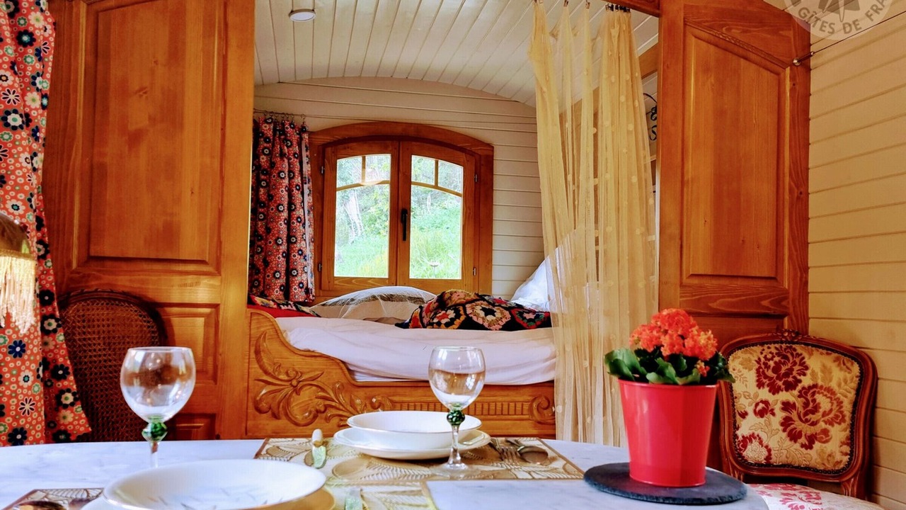 Photo of Others in Vaureal