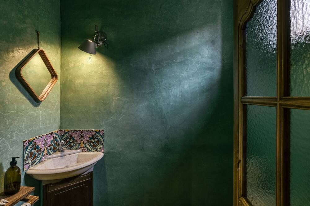 Photo of Bathroom in Riumors