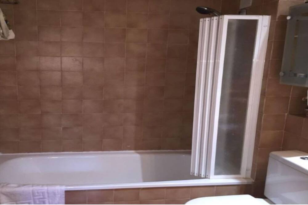 Photo of Bathroom in L Almadrava