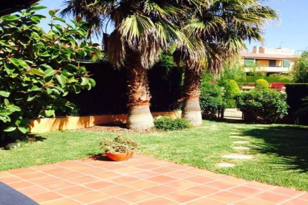Photo of Outdoor in L Almadrava