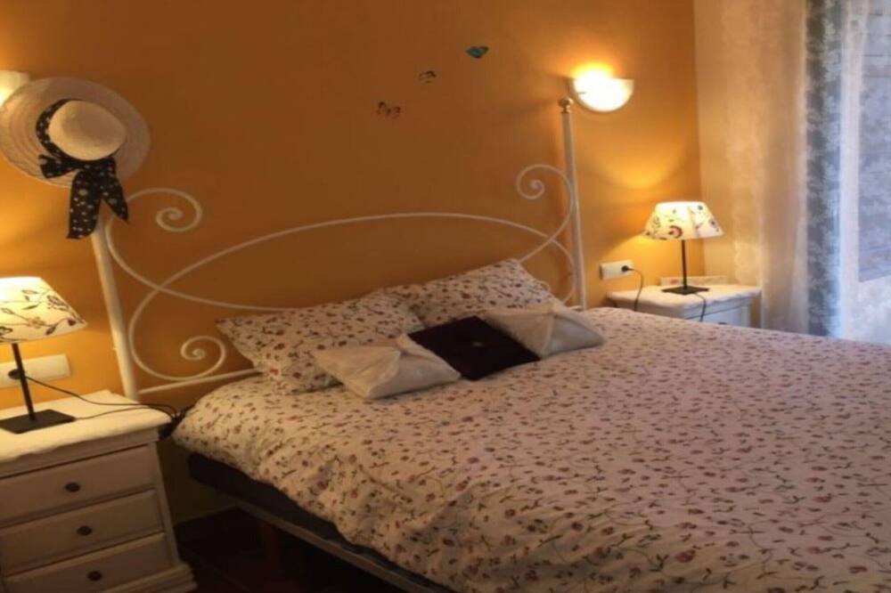 Photo of Bedroom in L Almadrava
