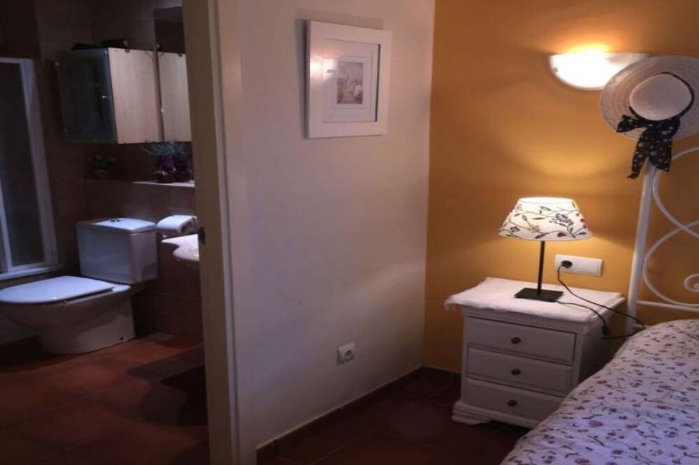 Photo of Bedroom in L Almadrava