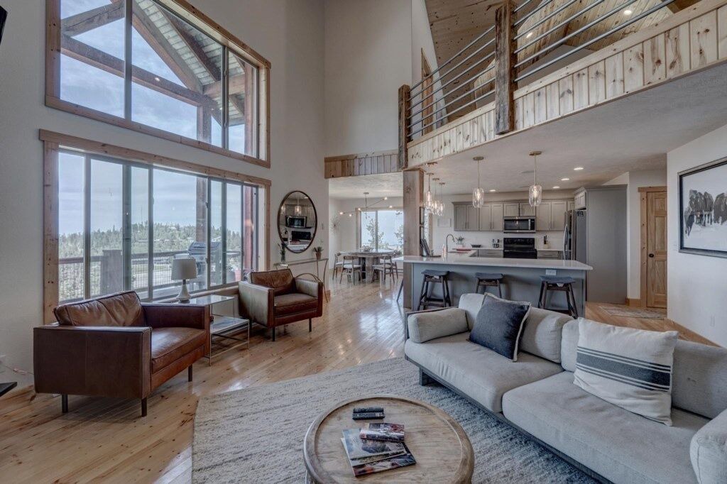 Photo of Livingroom in Lead
