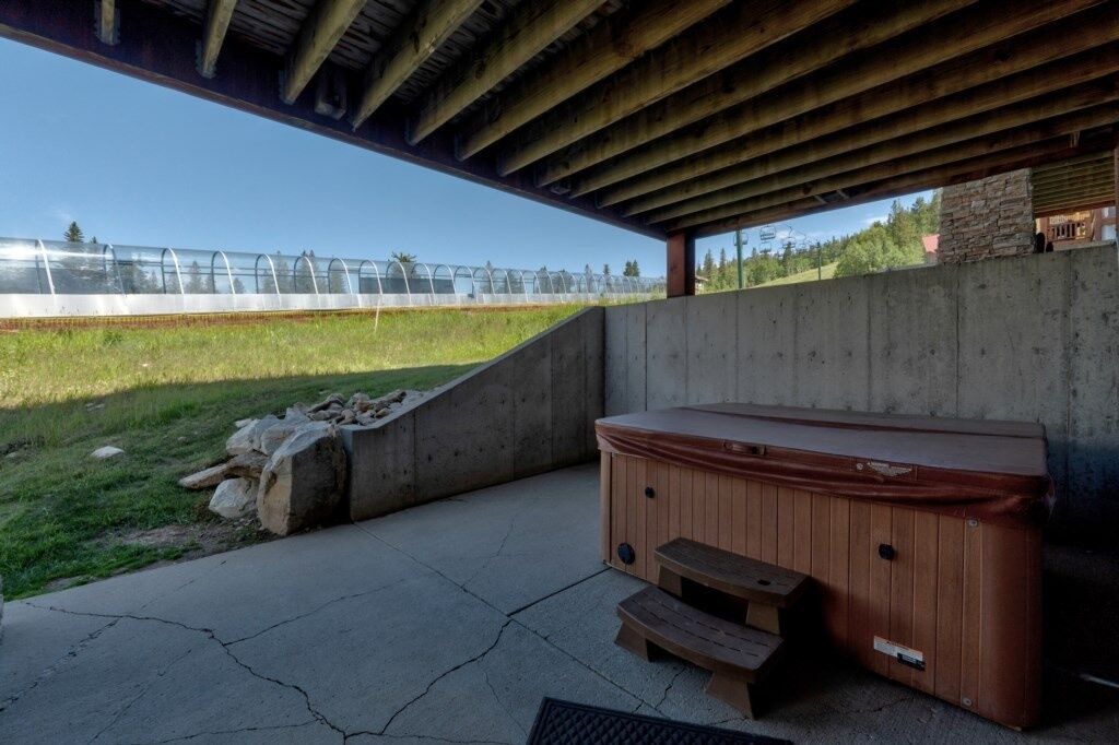 Photo of Outdoor in Lead