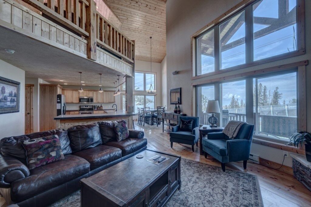 Photo of Livingroom in Lead