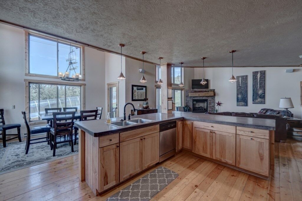 Photo of Kitchen in Lead