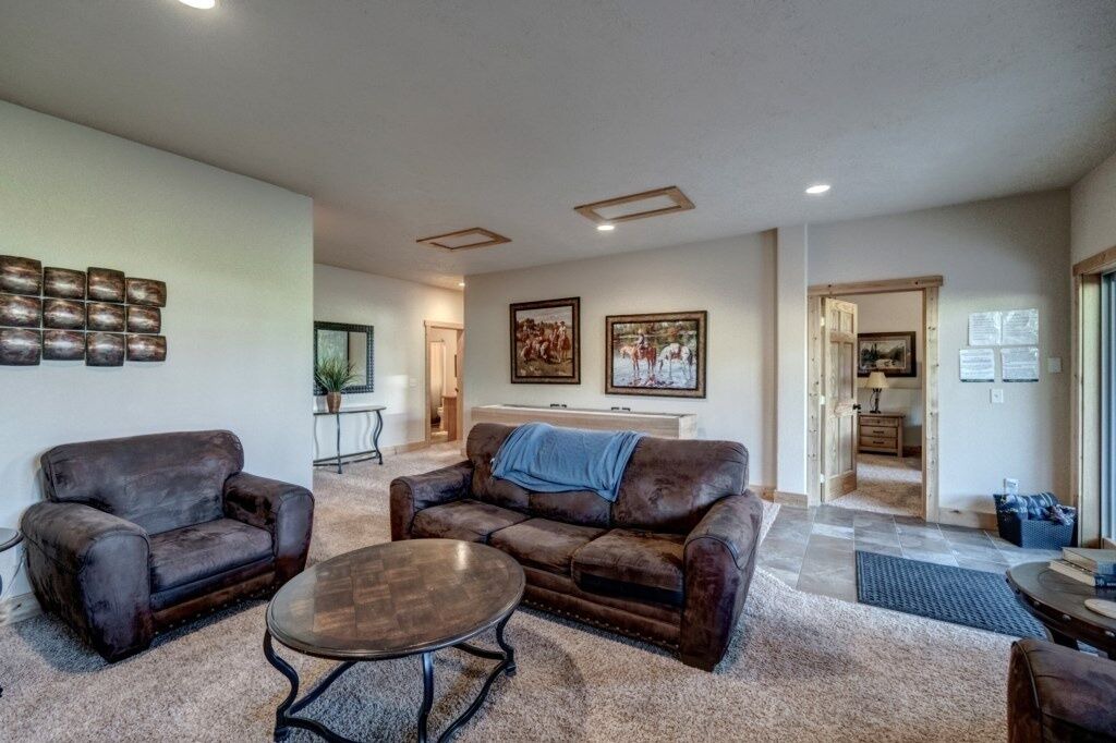 Photo of Livingroom in Lead