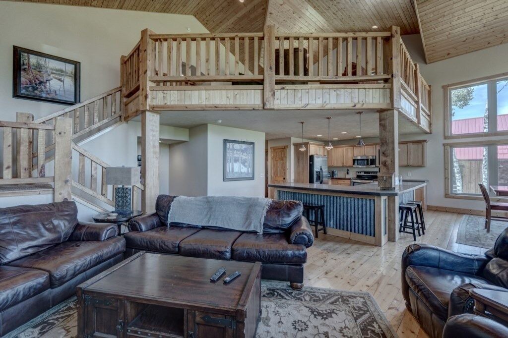Photo of Livingroom in Lead