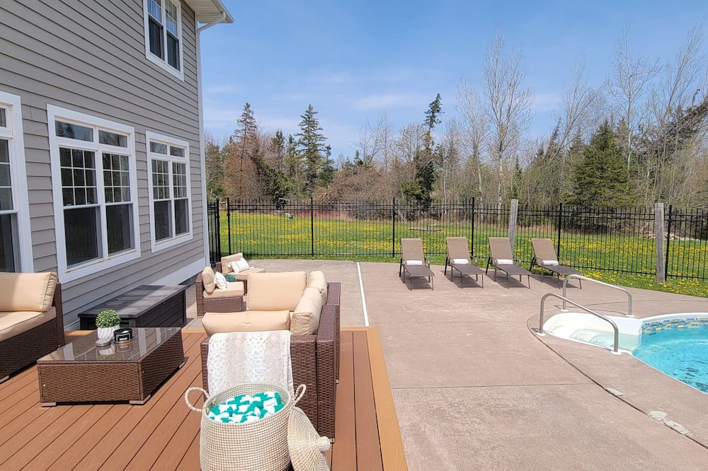 Photo of Outdoor in Montague