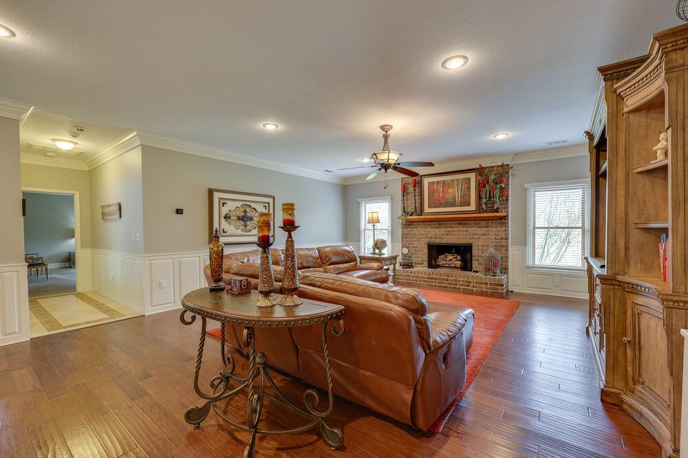 Photo of Livingroom in Fayetteville
