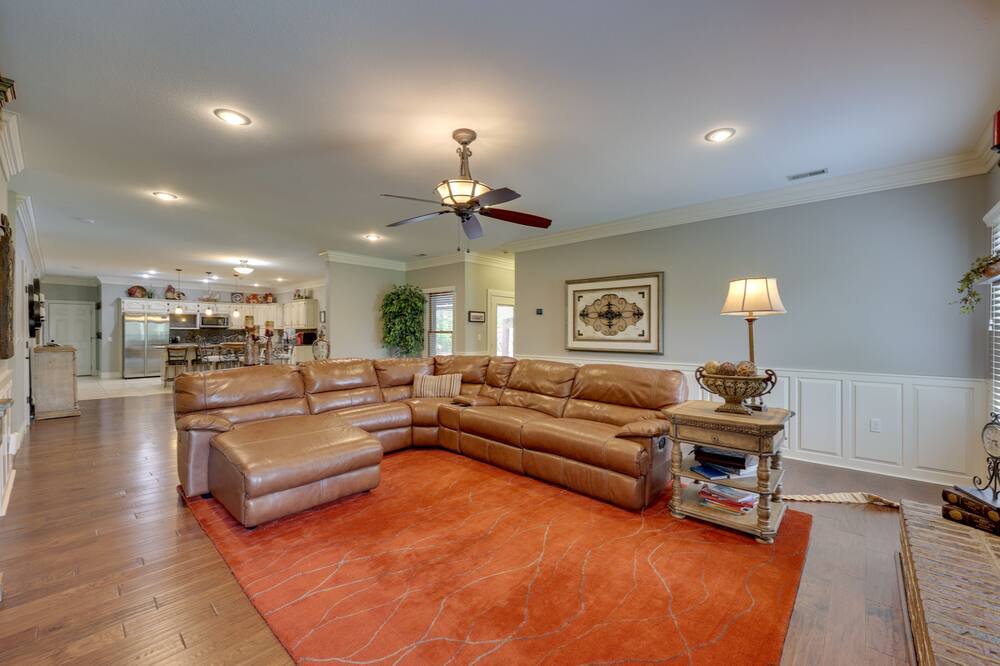 Photo of Livingroom in Fayetteville