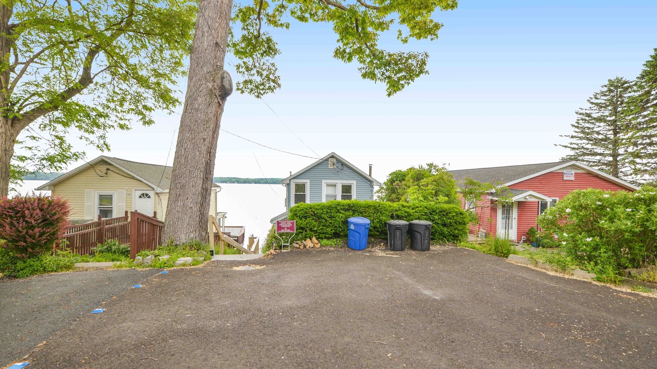 Photo of Outdoor in Seneca Falls
