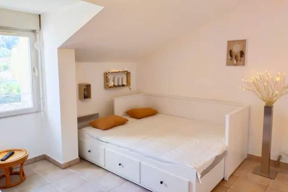 Photo of Bedroom in Chateaurenard