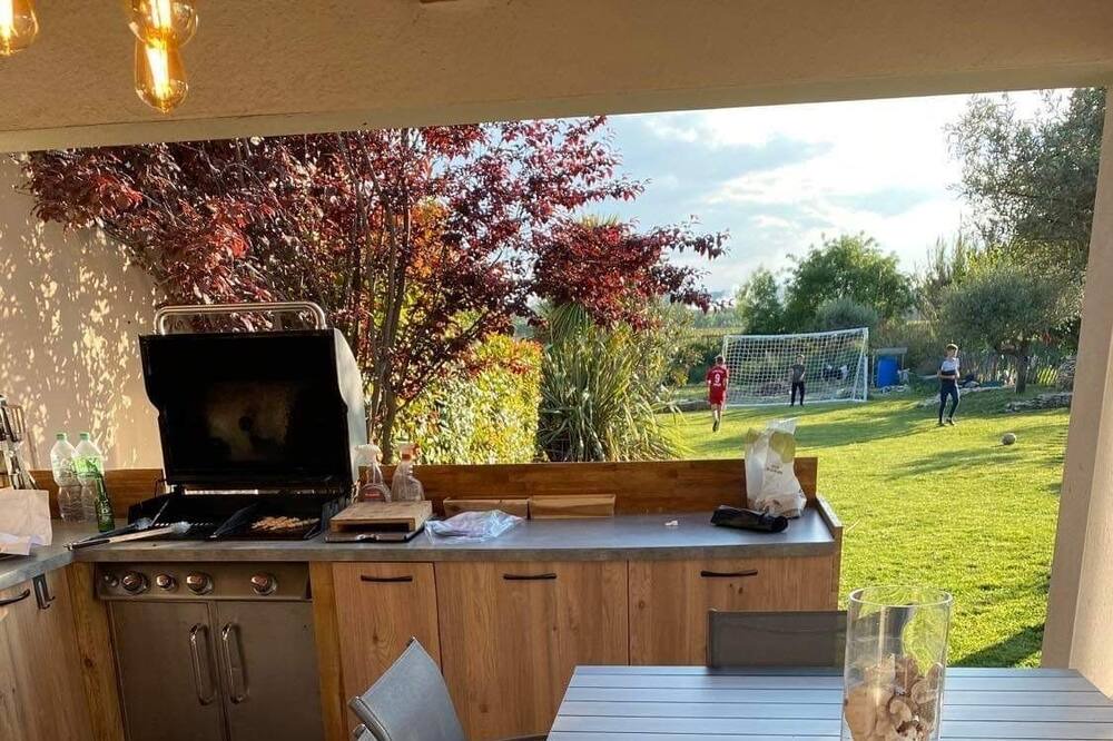 Photo of Outdoor in Saint-Genies-de-Fontedit