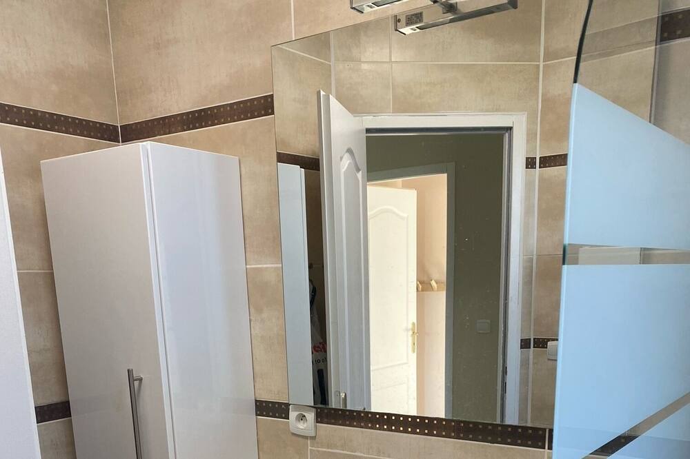 Photo of Bathroom in Saint-Genies-de-Fontedit