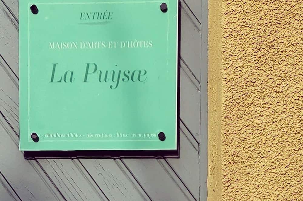 Photo of Outdoor in Saint-Sauveur-en-Puisaye