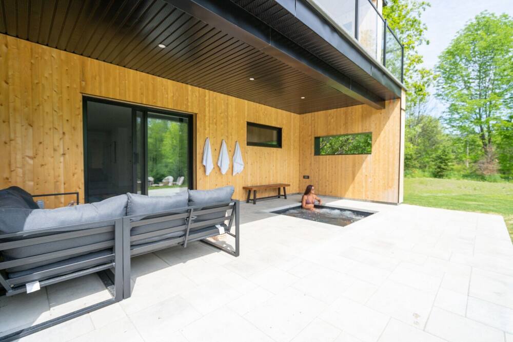 Photo of Patio Balcony in Shefford
