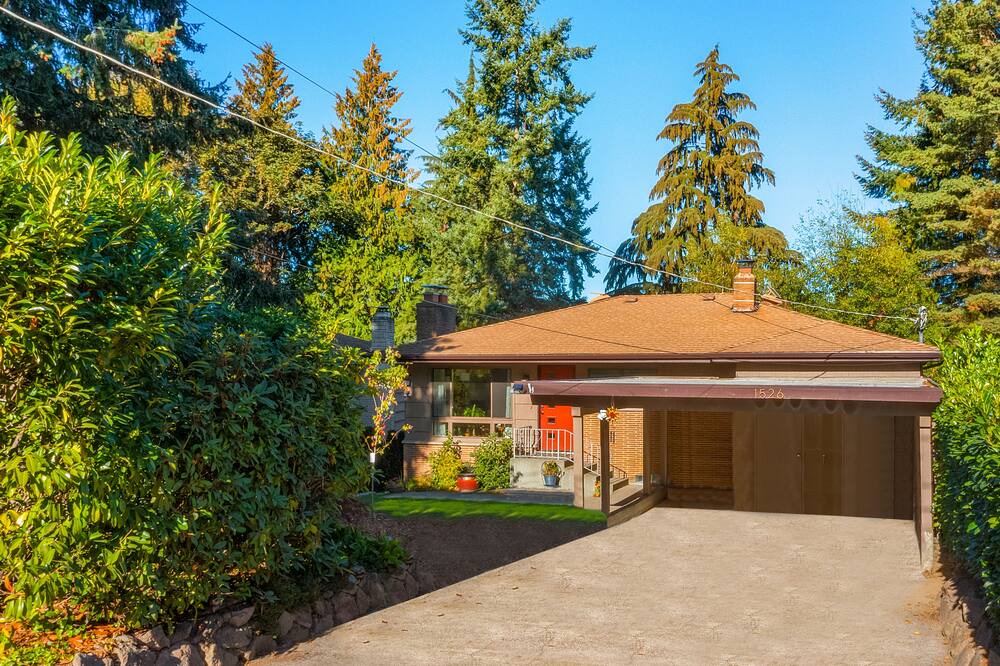 Photo of Outdoor in Olympic Hills