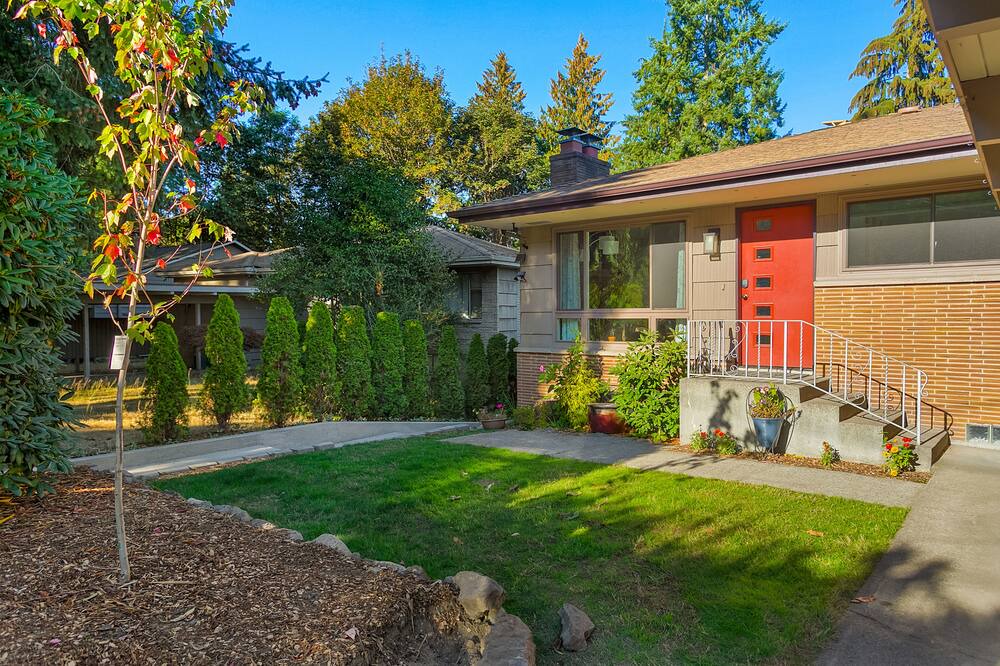 Photo of Outdoor in Olympic Hills