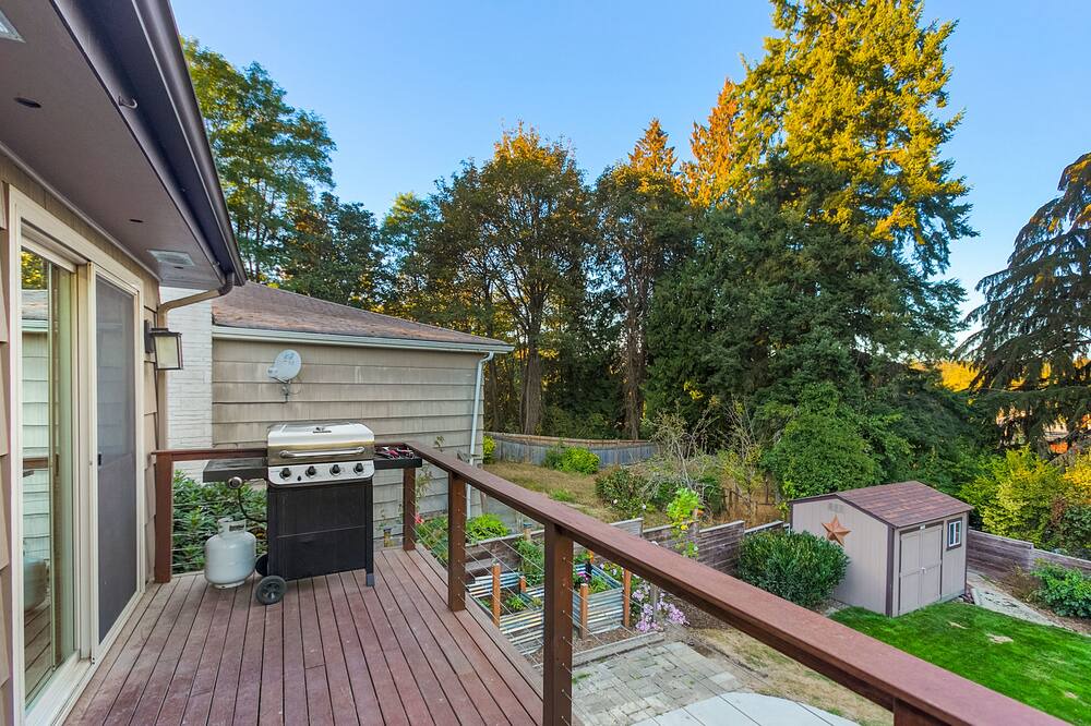 Photo of Patio Balcony in Olympic Hills