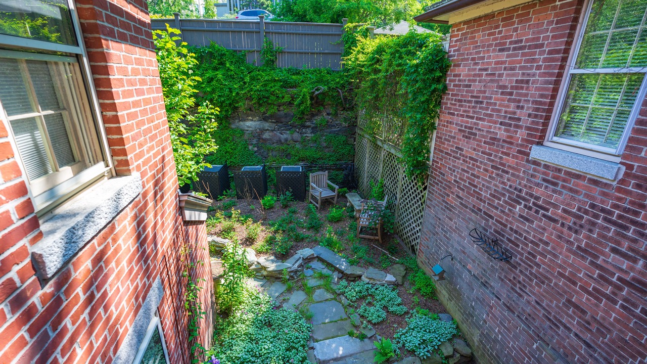 Photo of Outdoor in College Hill