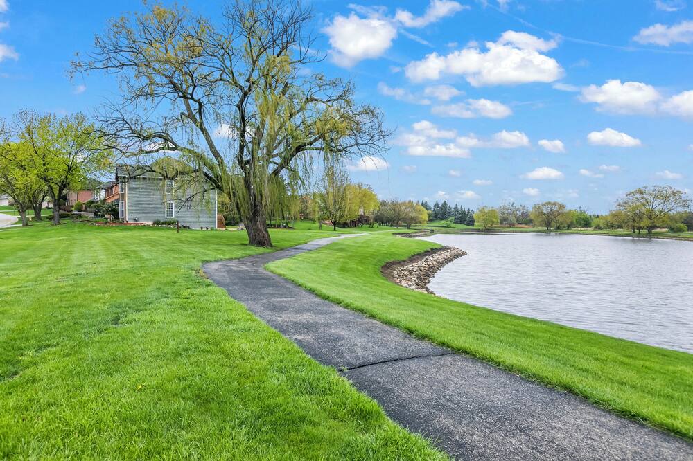 Photo of Outdoor in Glen Ellyn