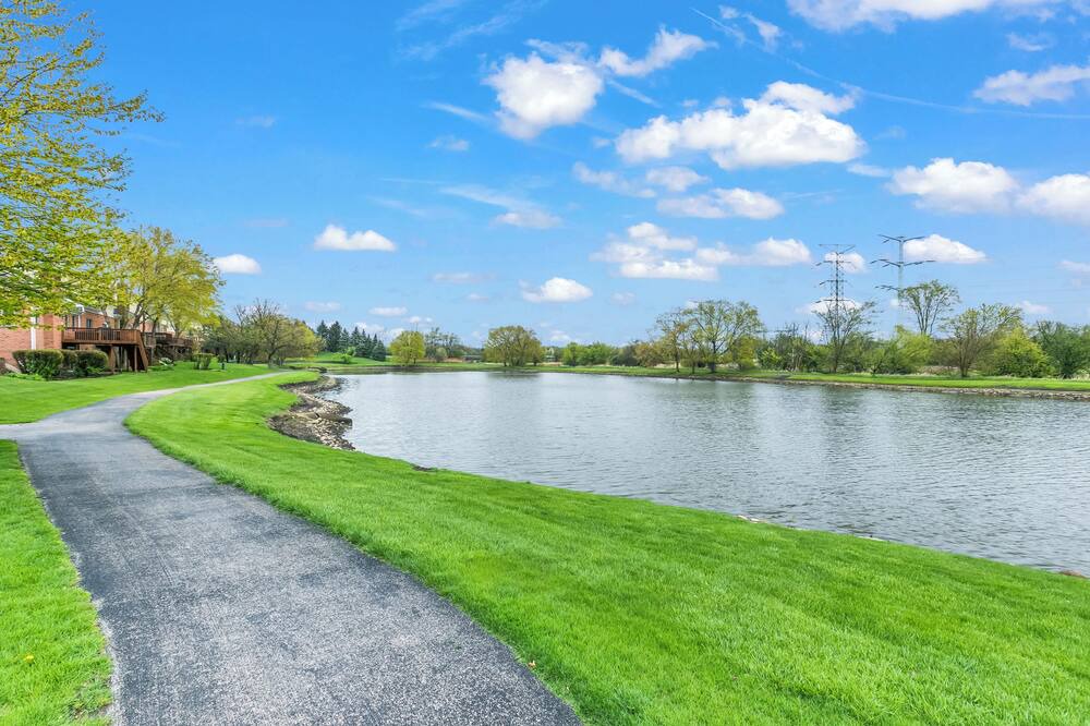 Photo of Outdoor in Glen Ellyn