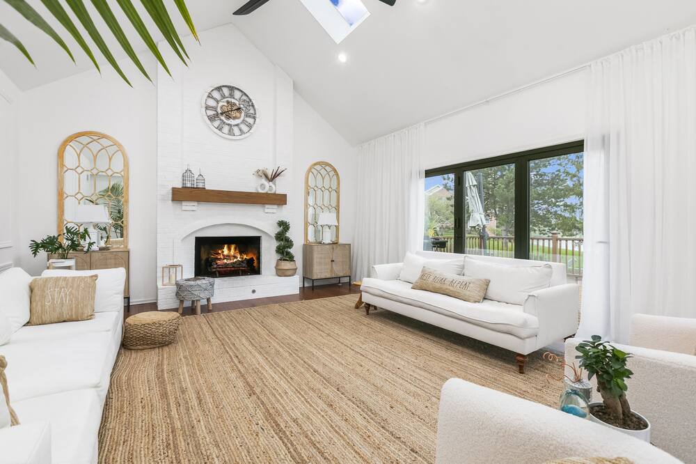 Photo of Livingroom in Glen Ellyn