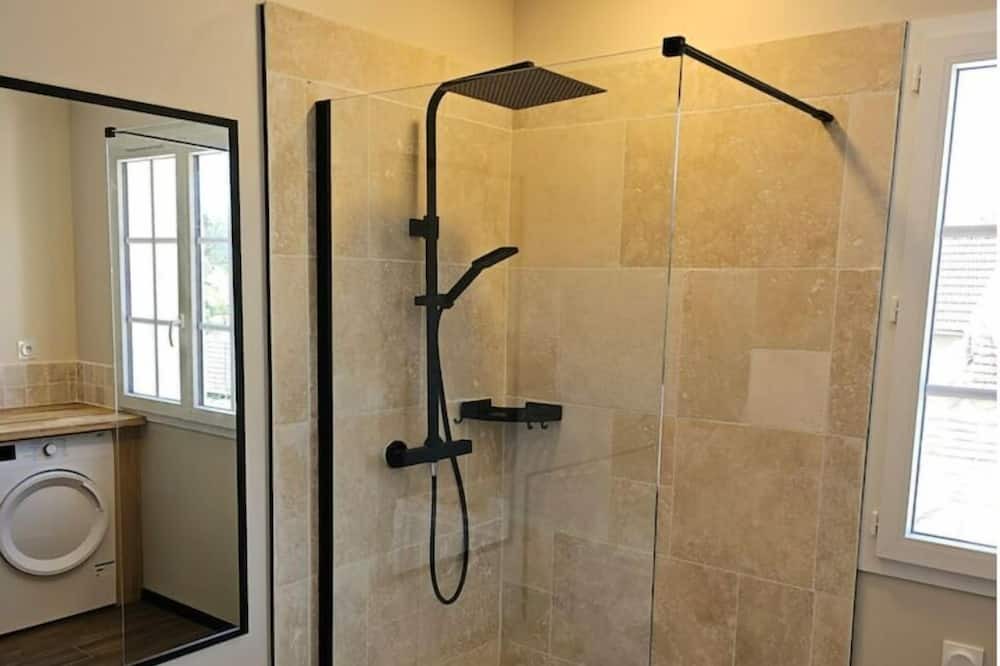 Photo of Bathroom in Etevaux