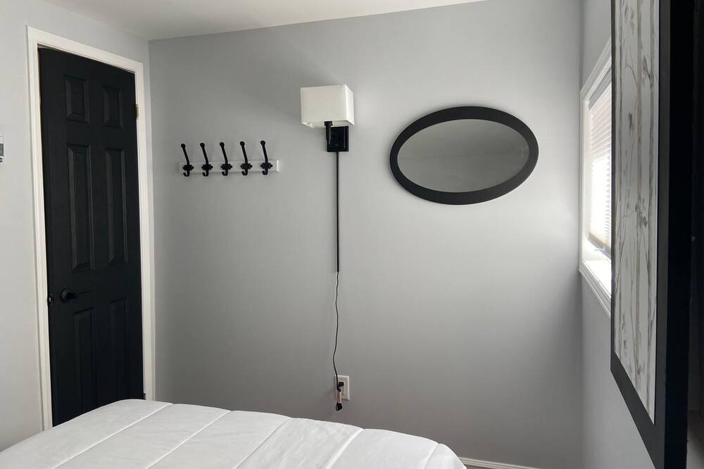 Photo of Bedroom in Val-des-Monts