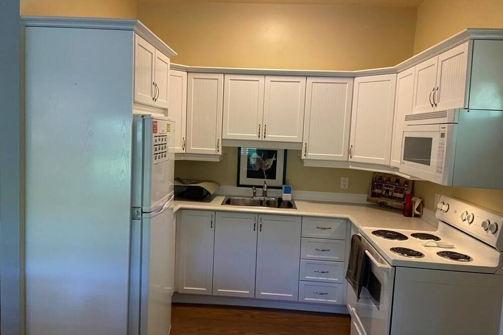 Photo of Kitchen in Val-des-Monts