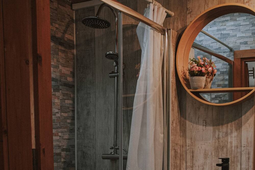 Photo of Bathroom in Bordeaux-Saint-Clair