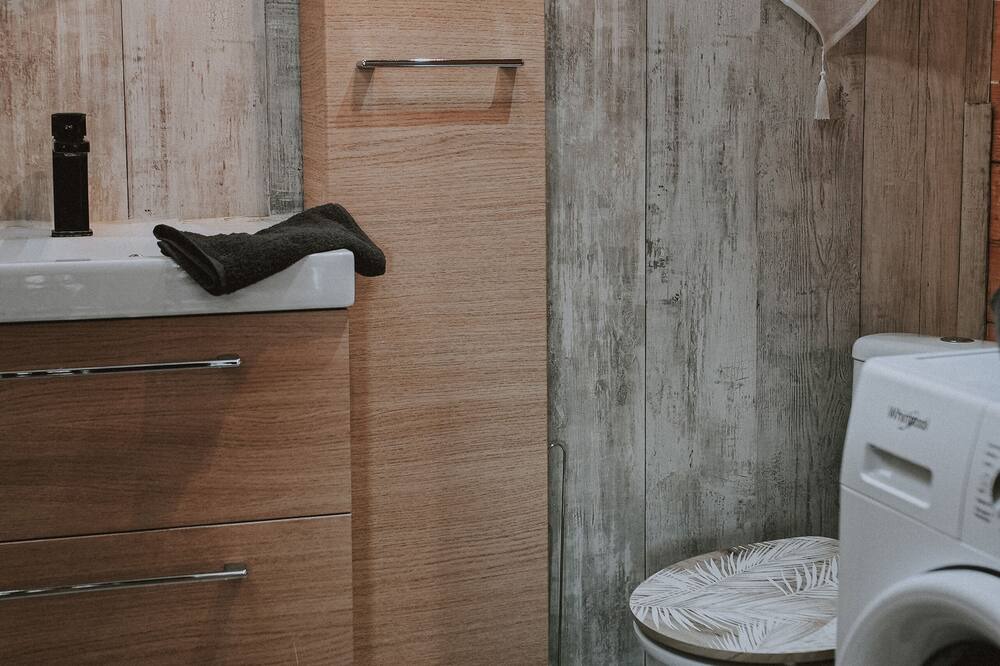 Photo of Bathroom in Bordeaux-Saint-Clair