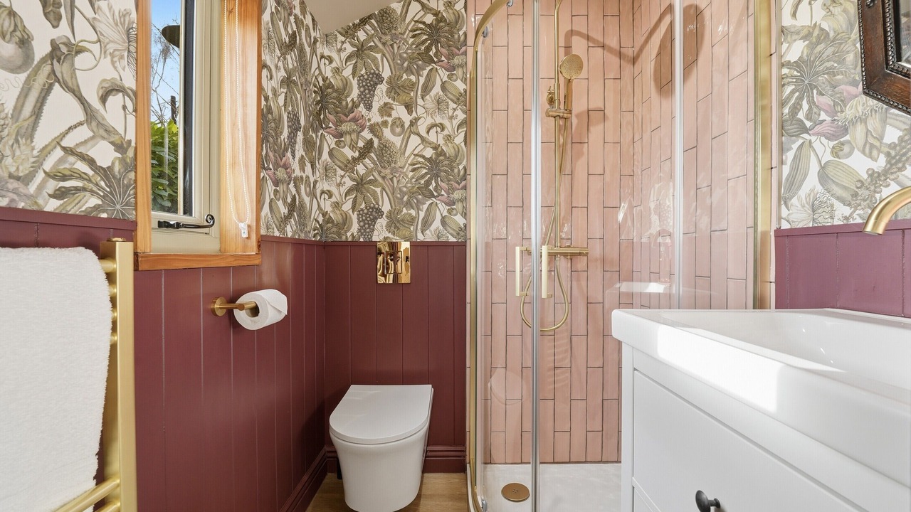 Photo of Bathroom in Cheshire West and Chester