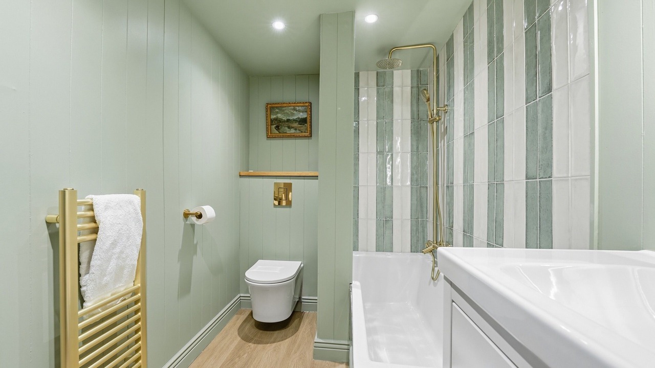 Photo of Bathroom in Cheshire West and Chester