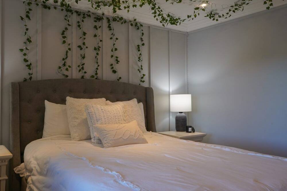 Photo of Bedroom in Georgian Bay