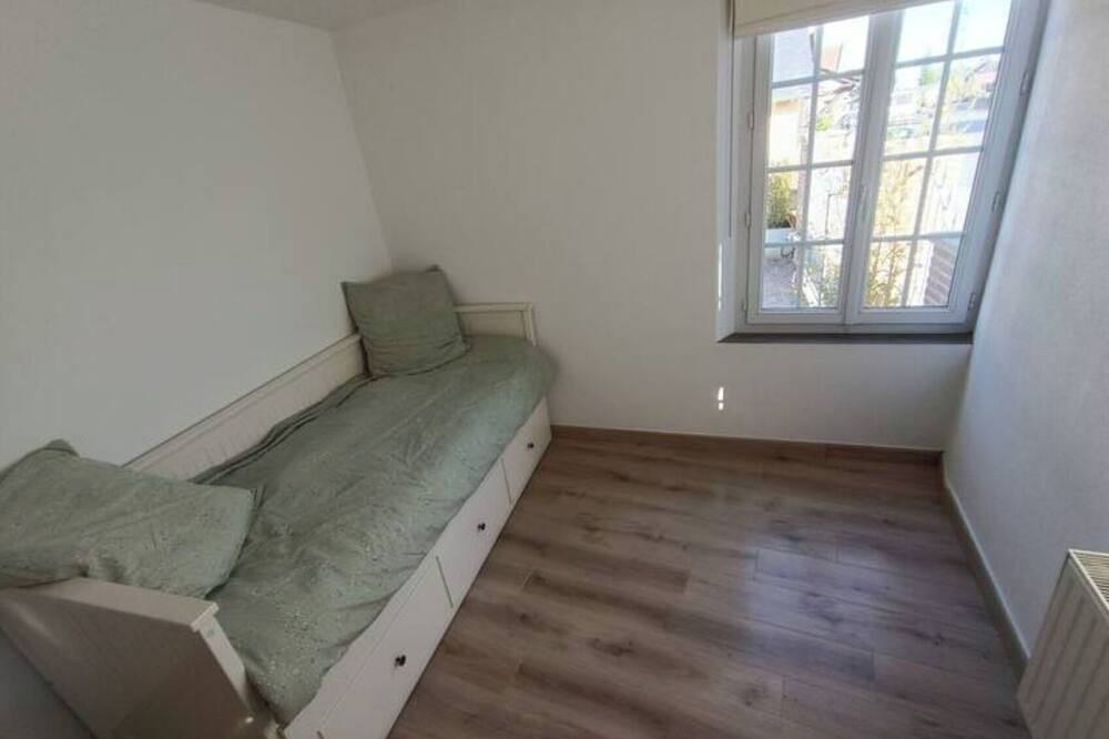 Photo of Livingroom in Beauvoir-en-Lyons