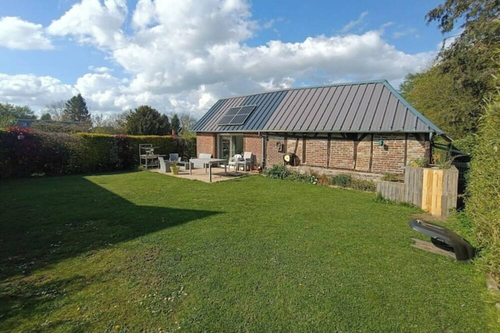 Photo of Outdoor in Beauvoir-en-Lyons