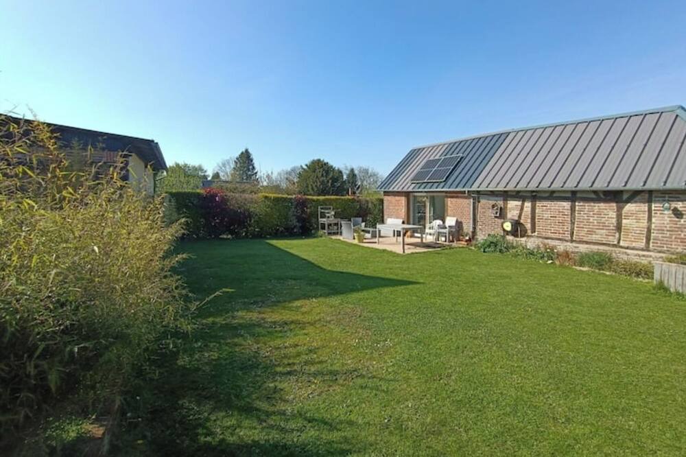Photo of Outdoor in Beauvoir-en-Lyons