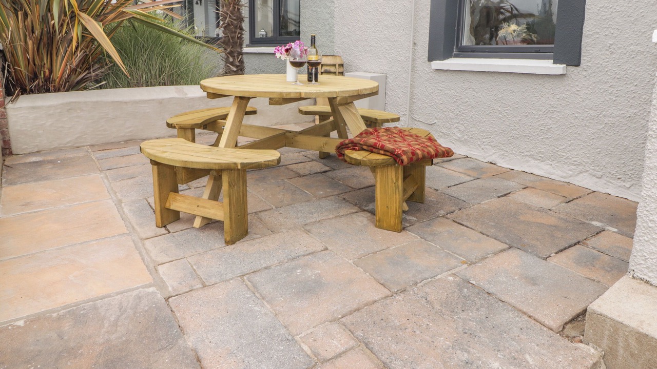 Photo of Patio Balcony in Goodwick