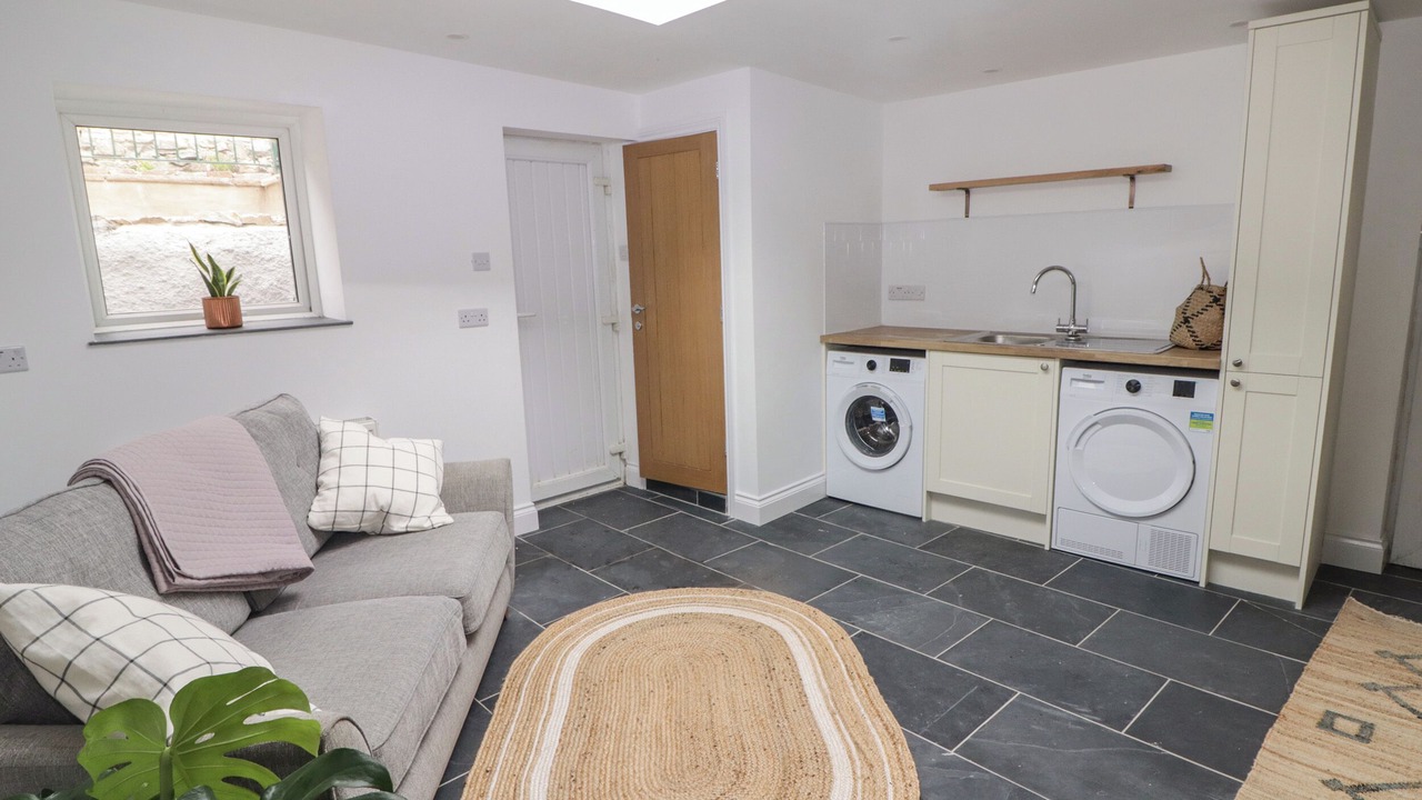 Photo of Others in Goodwick