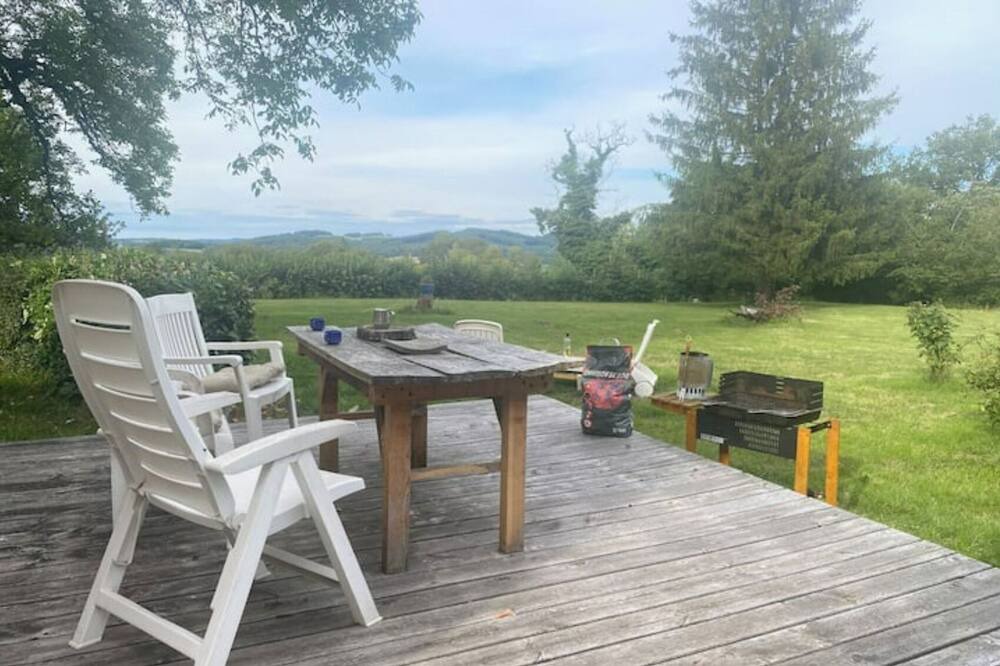 Photo of Outdoor in Brassy