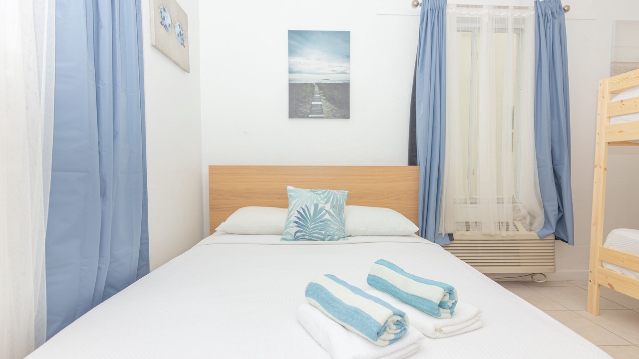 Photo of Others in Mid Beach