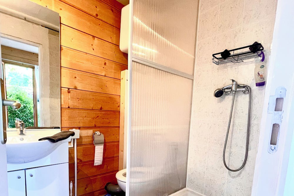 Photo of Bathroom in Chanas