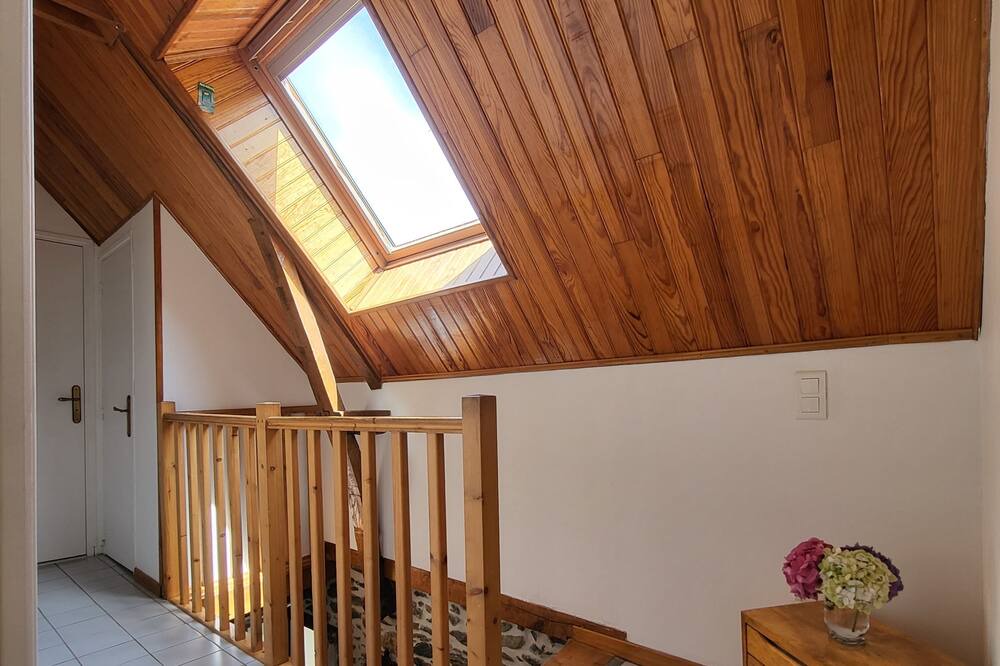 Photo of Others in Sentein